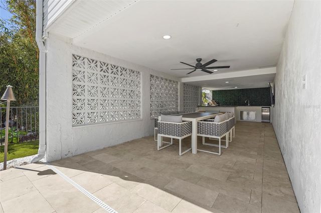 519 LOQUAT DRIVE, Anna Maria, FL 34216