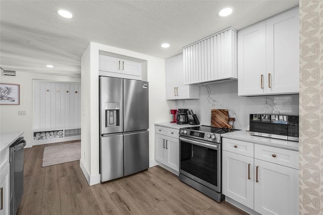 519 LOQUAT DRIVE, Anna Maria, FL 34216