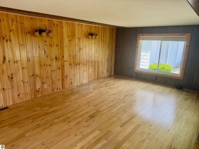 2659 N Johnson Road, Weidman, MI 48893