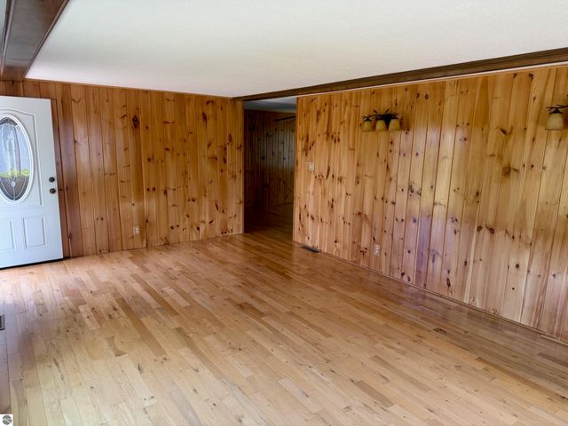 2659 N Johnson Road, Weidman, MI 48893