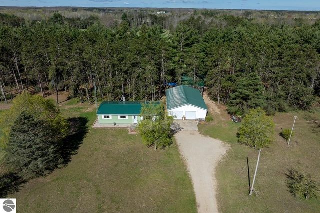 2659 N Johnson Road, Weidman, MI 48893
