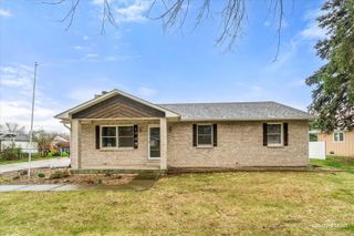 1006 Nancy Road, Lake Holiday, IL 60548