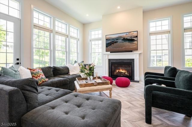 20 Juniper Ct, Cedar Grove Twp., NJ 07009