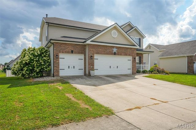 2708 Ambridge Drive, Belleville, IL 62221