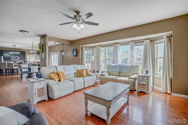 2708 Ambridge Drive, Belleville, IL 62221