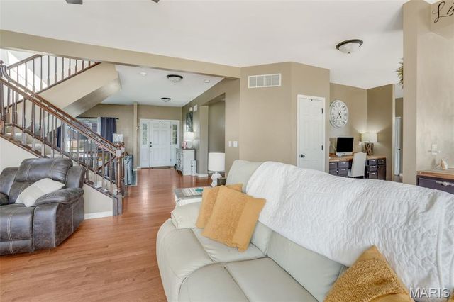 2708 Ambridge Drive, Belleville, IL 62221