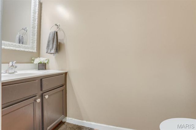 2708 Ambridge Drive, Belleville, IL 62221