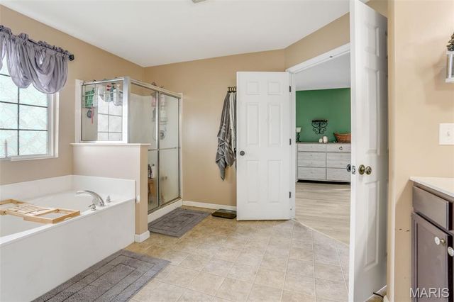 2708 Ambridge Drive, Belleville, IL 62221