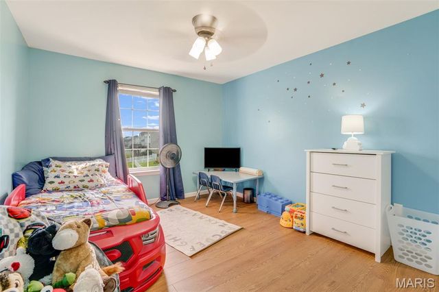 2708 Ambridge Drive, Belleville, IL 62221