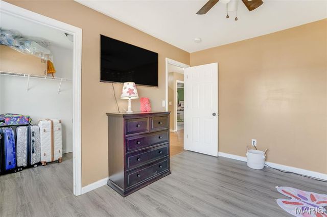 2708 Ambridge Drive, Belleville, IL 62221