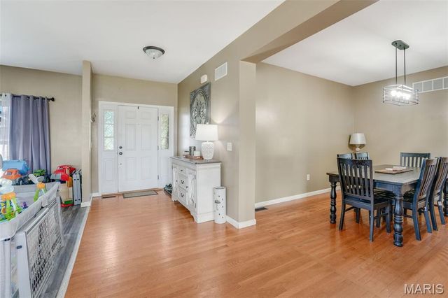 2708 Ambridge Drive, Belleville, IL 62221