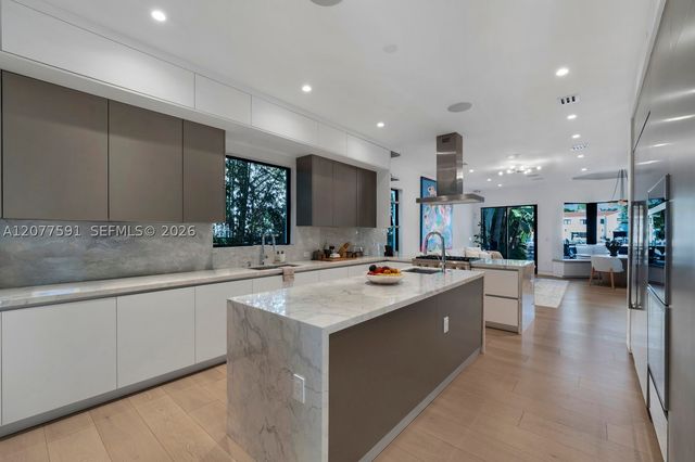 4442 Prairie Ave, Miami Beach, FL 33140