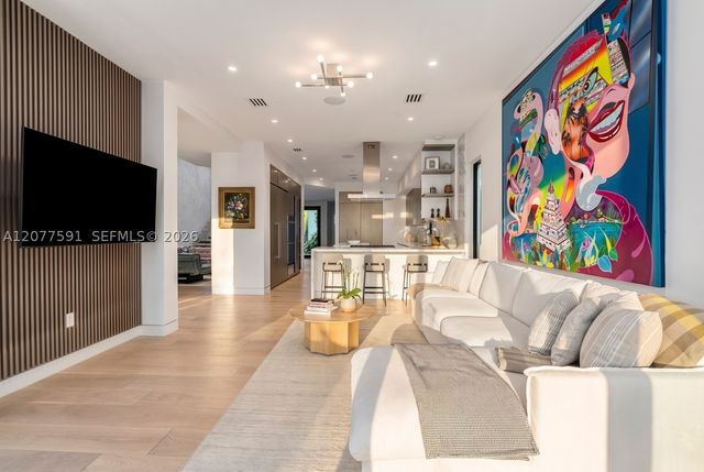 4442 Prairie Ave, Miami Beach, FL 33140