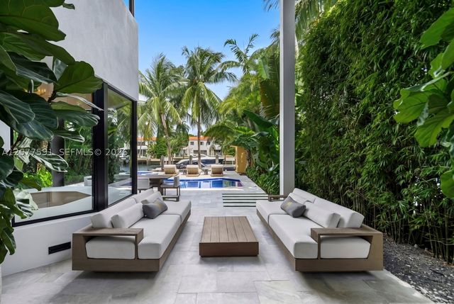 4442 Prairie Ave, Miami Beach, FL 33140