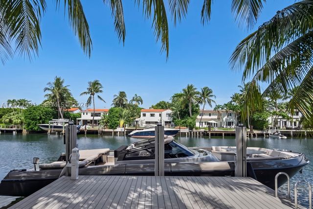 4442 Prairie Ave, Miami Beach, FL 33140