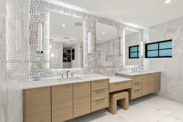 4442 Prairie Ave, Miami Beach, FL 33140