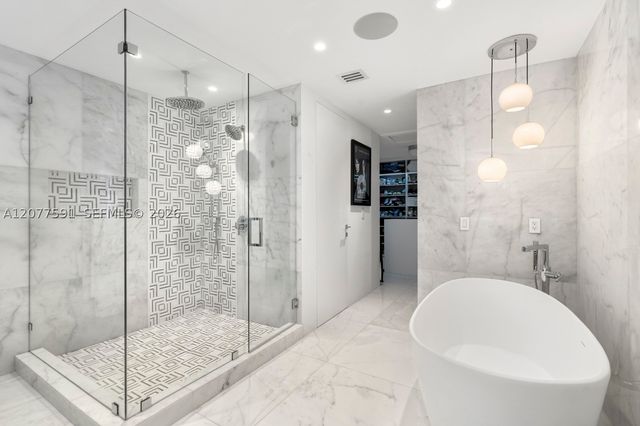 4442 Prairie Ave, Miami Beach, FL 33140