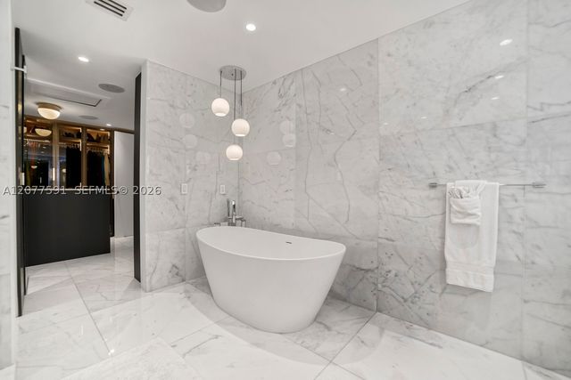 4442 Prairie Ave, Miami Beach, FL 33140