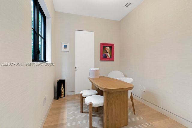 4442 Prairie Ave, Miami Beach, FL 33140