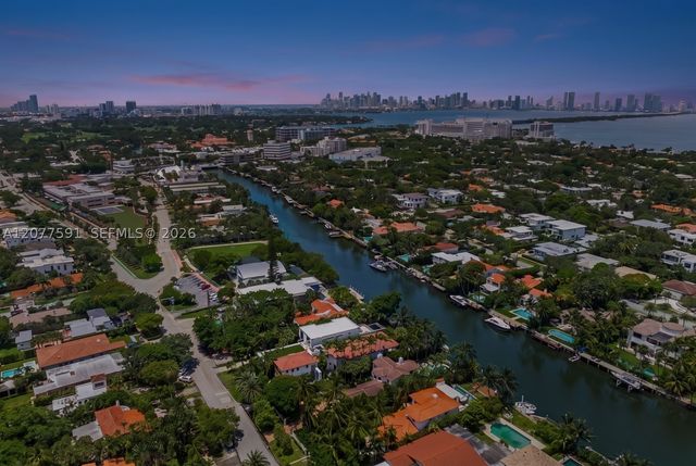4442 Prairie Ave, Miami Beach, FL 33140