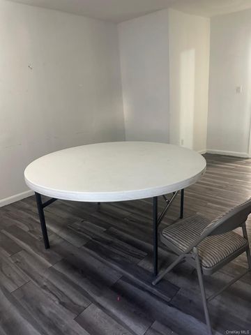 9718 Roosevelt Avenue, Corona, NY 11368