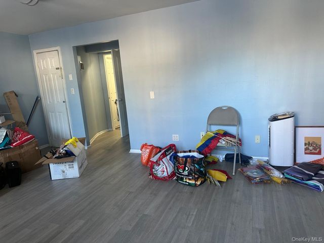 9718 Roosevelt Avenue, Corona, NY 11368