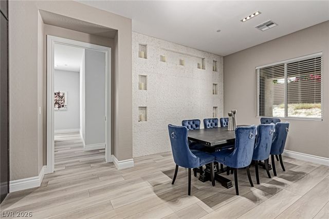 2669 Pioneer Estates Court, Las Vegas, NV 89117