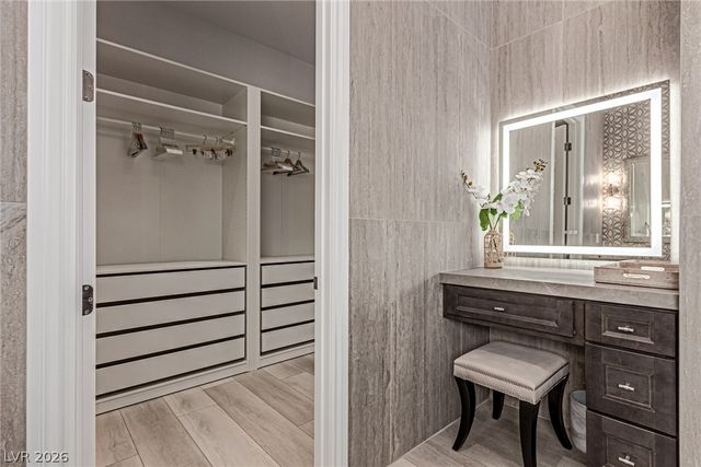 2669 Pioneer Estates Court, Las Vegas, NV 89117