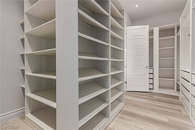 2669 Pioneer Estates Court, Las Vegas, NV 89117