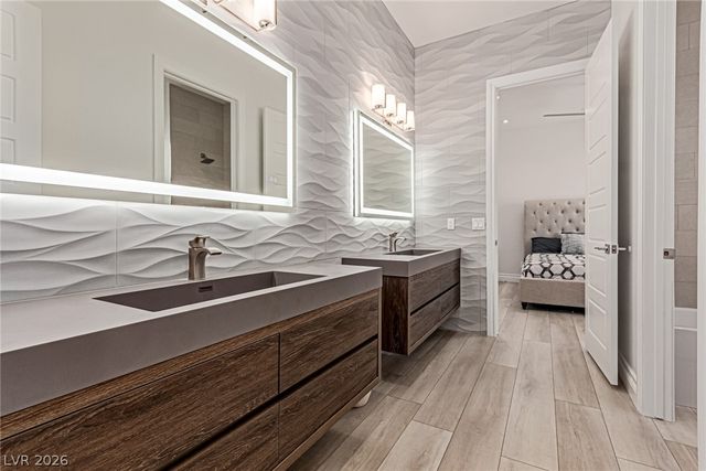 2669 Pioneer Estates Court, Las Vegas, NV 89117