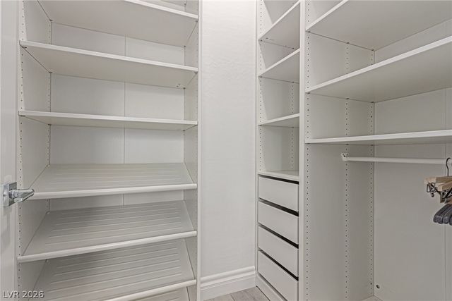 2669 Pioneer Estates Court, Las Vegas, NV 89117