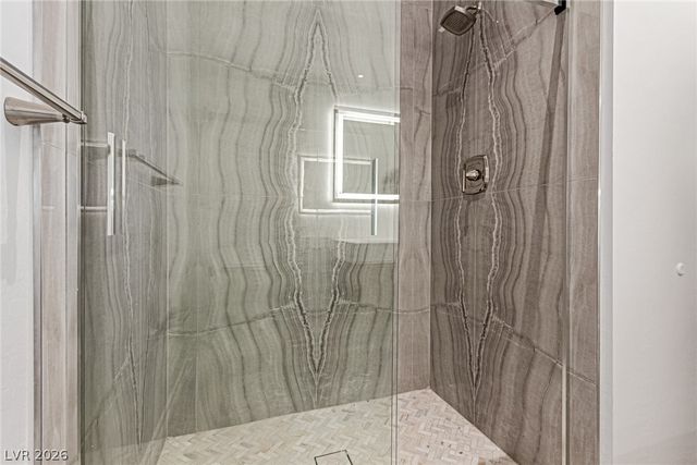 2669 Pioneer Estates Court, Las Vegas, NV 89117