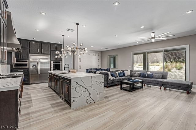 2669 Pioneer Estates Court, Las Vegas, NV 89117