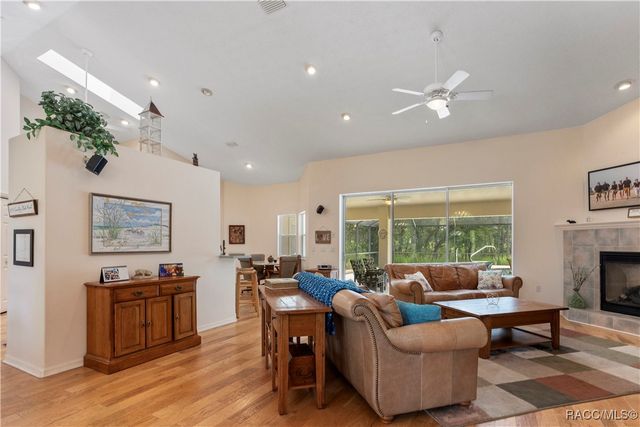 5799 N Oakmont Drive, Beverly Hills, FL 34465