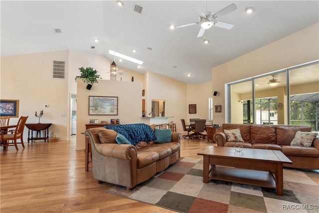 5799 N Oakmont Drive, Beverly Hills, FL 34465