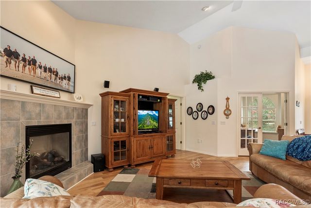 5799 N Oakmont Drive, Beverly Hills, FL 34465