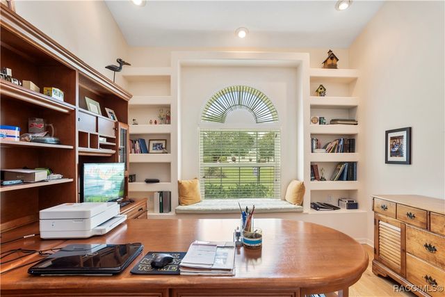 5799 N Oakmont Drive, Beverly Hills, FL 34465