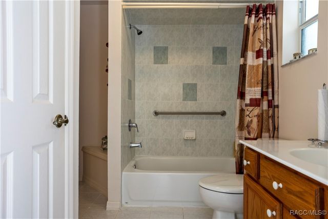 5799 N Oakmont Drive, Beverly Hills, FL 34465