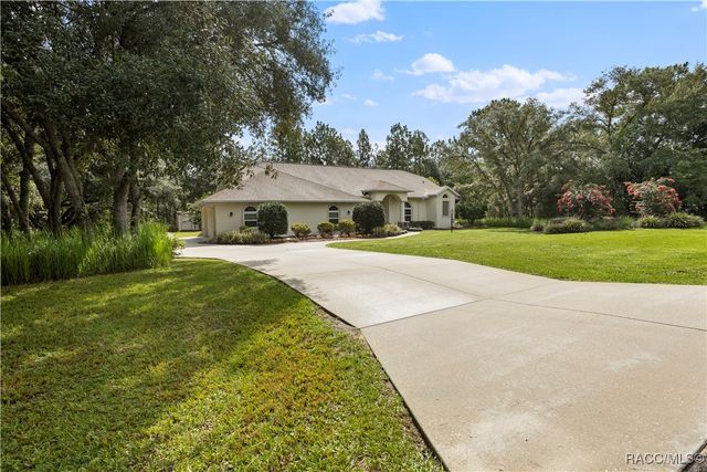 5799 N Oakmont Drive, Beverly Hills, FL 34465