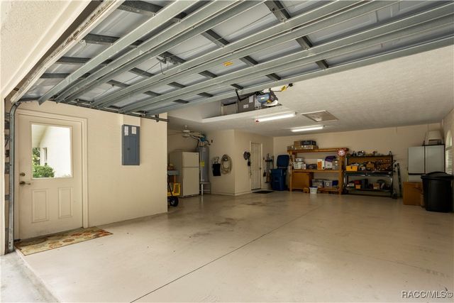 5799 N Oakmont Drive, Beverly Hills, FL 34465