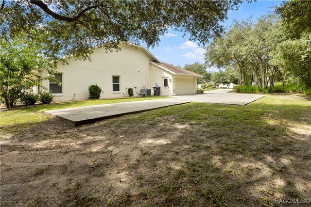 5799 N Oakmont Drive, Beverly Hills, FL 34465