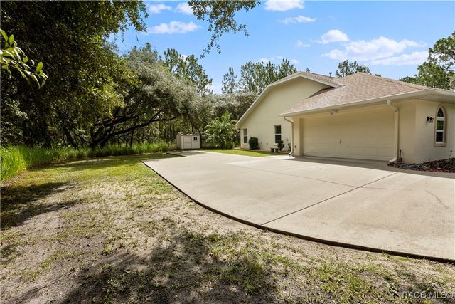 5799 N Oakmont Drive, Beverly Hills, FL 34465
