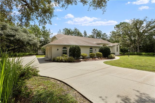 5799 N Oakmont Drive, Beverly Hills, FL 34465