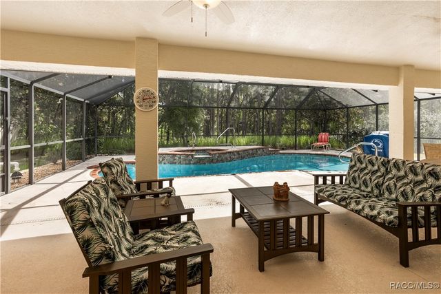 5799 N Oakmont Drive, Beverly Hills, FL 34465