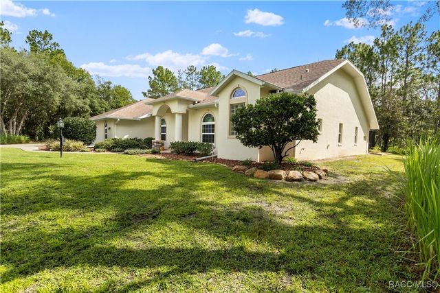 5799 N Oakmont Drive, Beverly Hills, FL 34465
