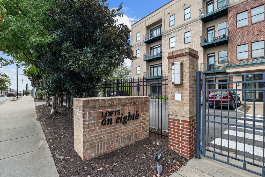 2201 8th Ave S Apt 204, Nashville, TN 37204