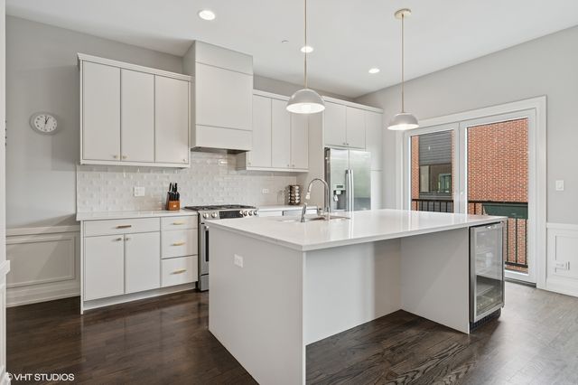 7771 Van Buren Street 3, Forest Park, IL 60130