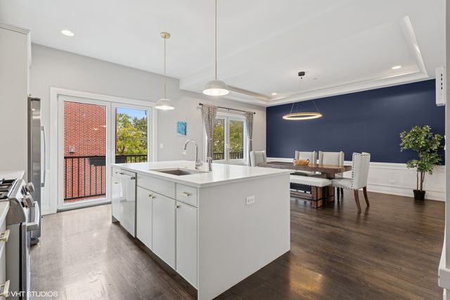7771 Van Buren Street 3, Forest Park, IL 60130