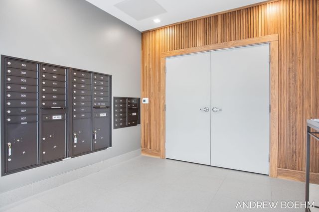 159 S River Avenue 404, Holland, MI 49423