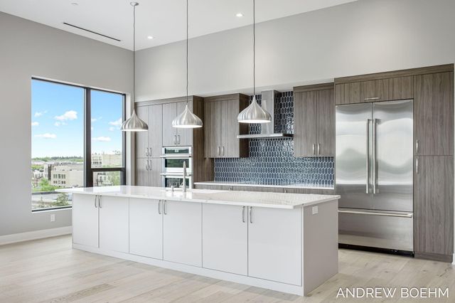 159 S River Avenue 404, Holland, MI 49423